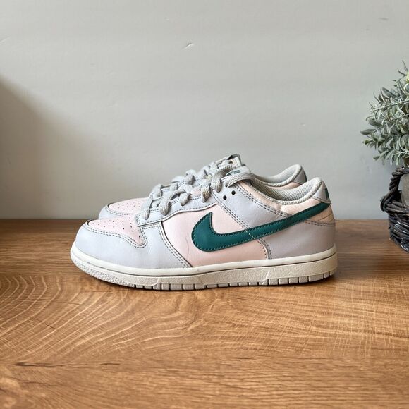 Nike Dunk Low FD1232-002 Mineral Teal Grey Petrole Grade  Nike Dunk Low (GS) FD1232-002 Grey Mineral Teal Blue Pink Size 2.5Y